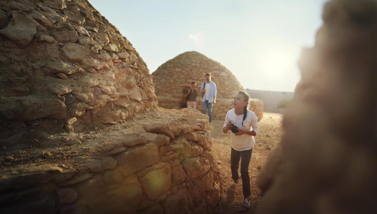 אל עין Pura Eco Retreat, Jebel Hafit Desert Park מראה חיצוני תמונה